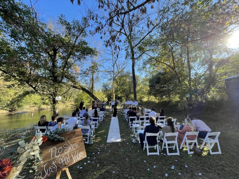 5 Star Review – Wedding in Raleigh by Neuse River